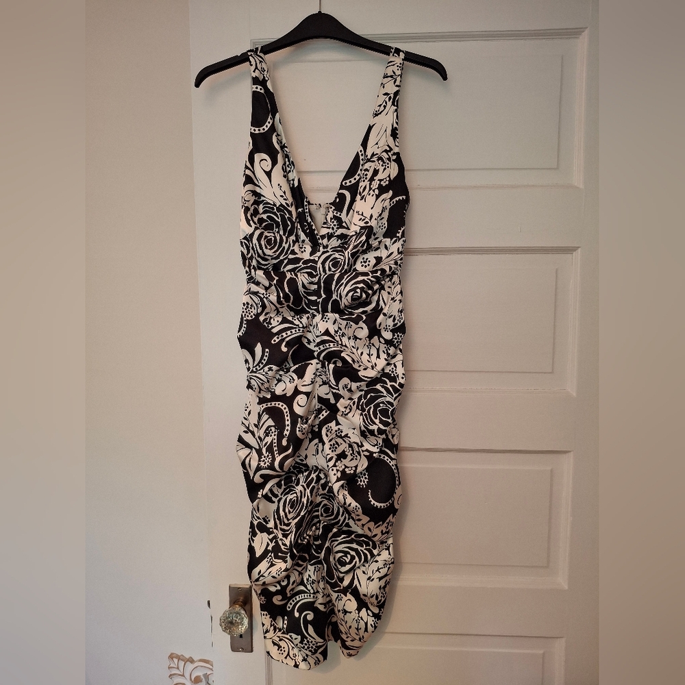 Sexy Black and White Floral Cocktail Dress